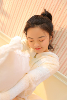 学生的妈妈和我在厨房更新时间